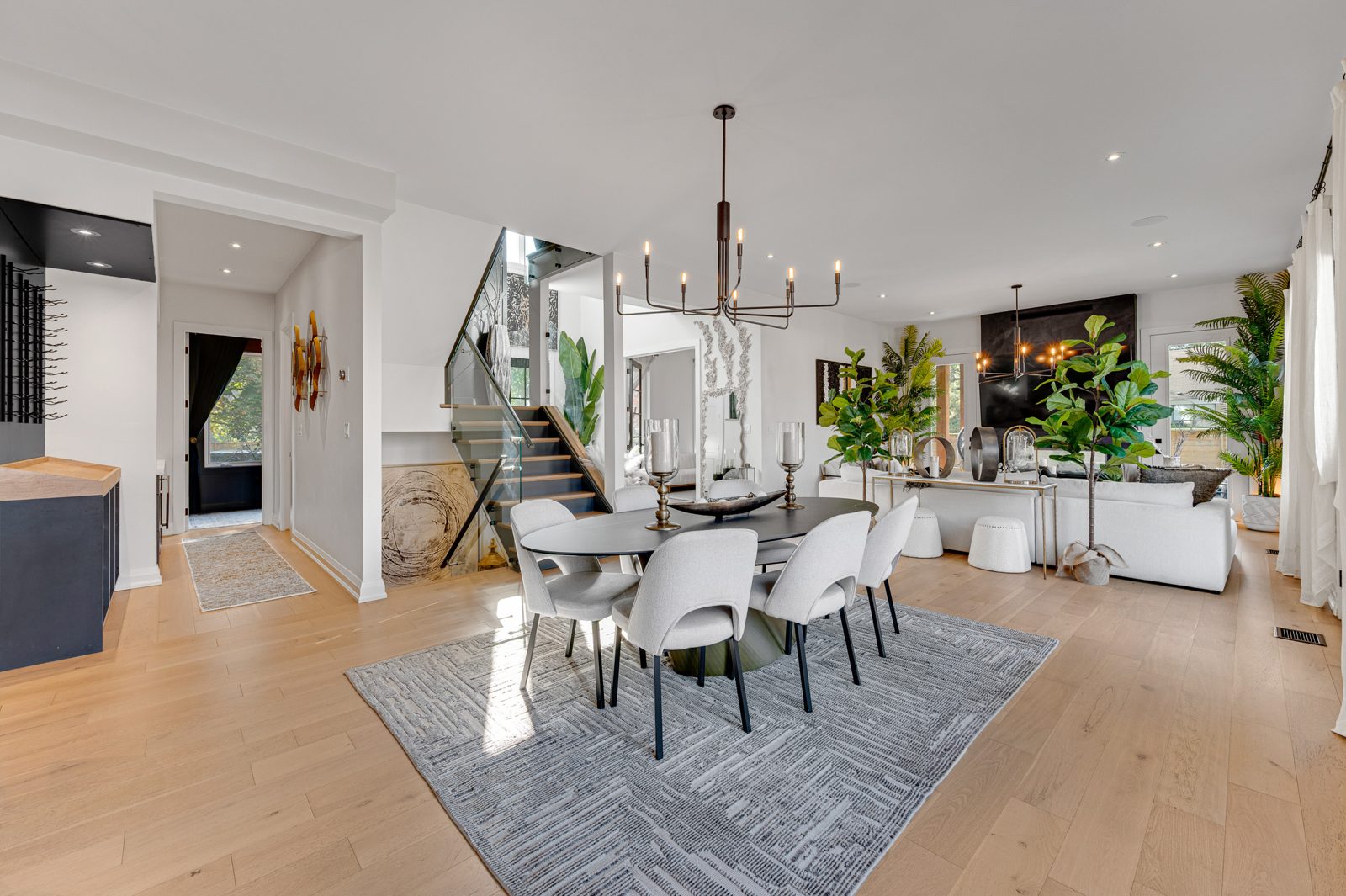 Dining room and foyer