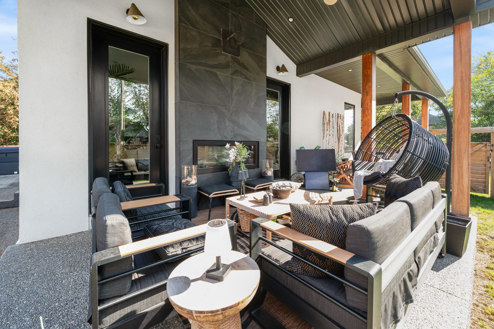 Covered outdoor living room